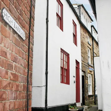 Castleton House Staithes